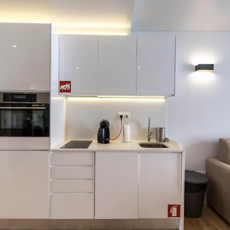 아파트 Lovelystay - Principe Real: Modern And Comfort!