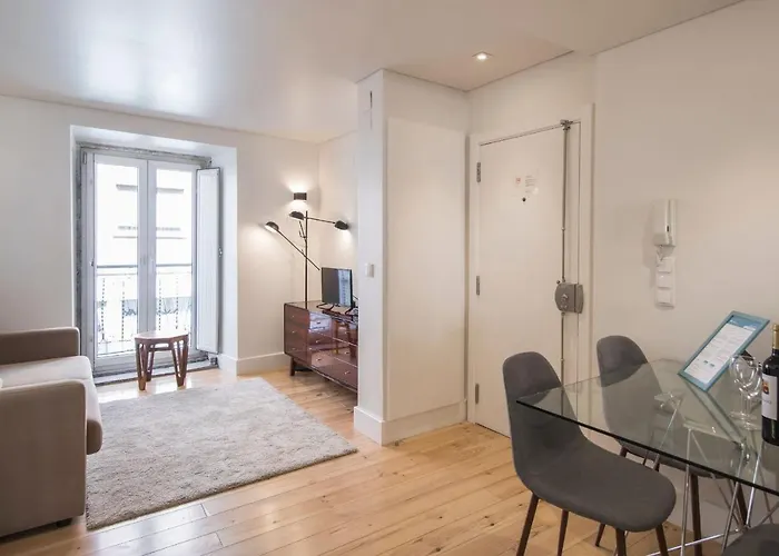 Lovelystay - Principe Real: Modern And Comfort!
