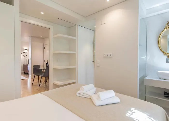 Lovelystay - Principe Real: Modern And Comfort! Apartamento Lisboa